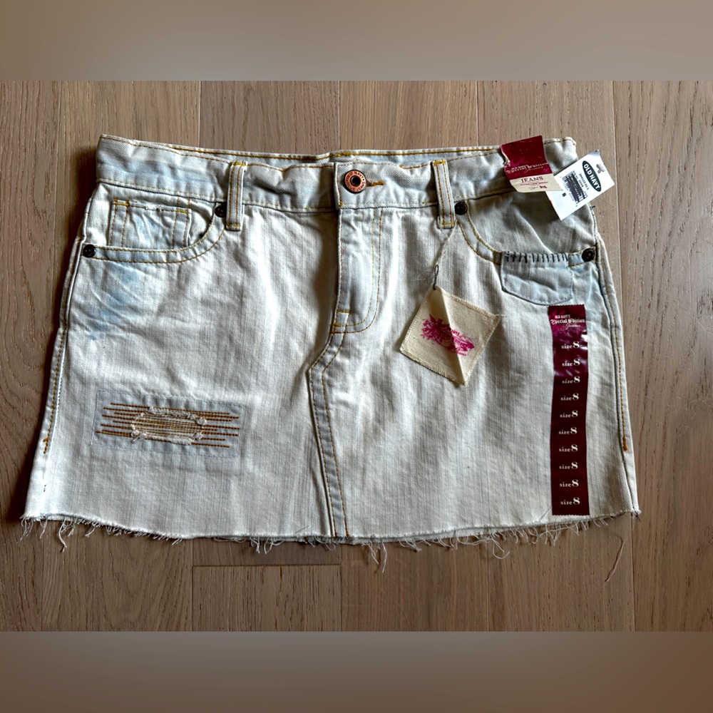NWT Vintage Y2K Special Edition Old Navy Light Wash Denim Mini Skirt